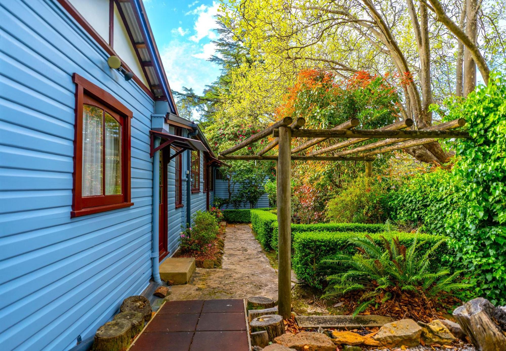 Kubba Roonga Guesthouse - Boutique Luxury Spa Retreat & Gardens - Blue Mountains Blackheath Exteriör bild