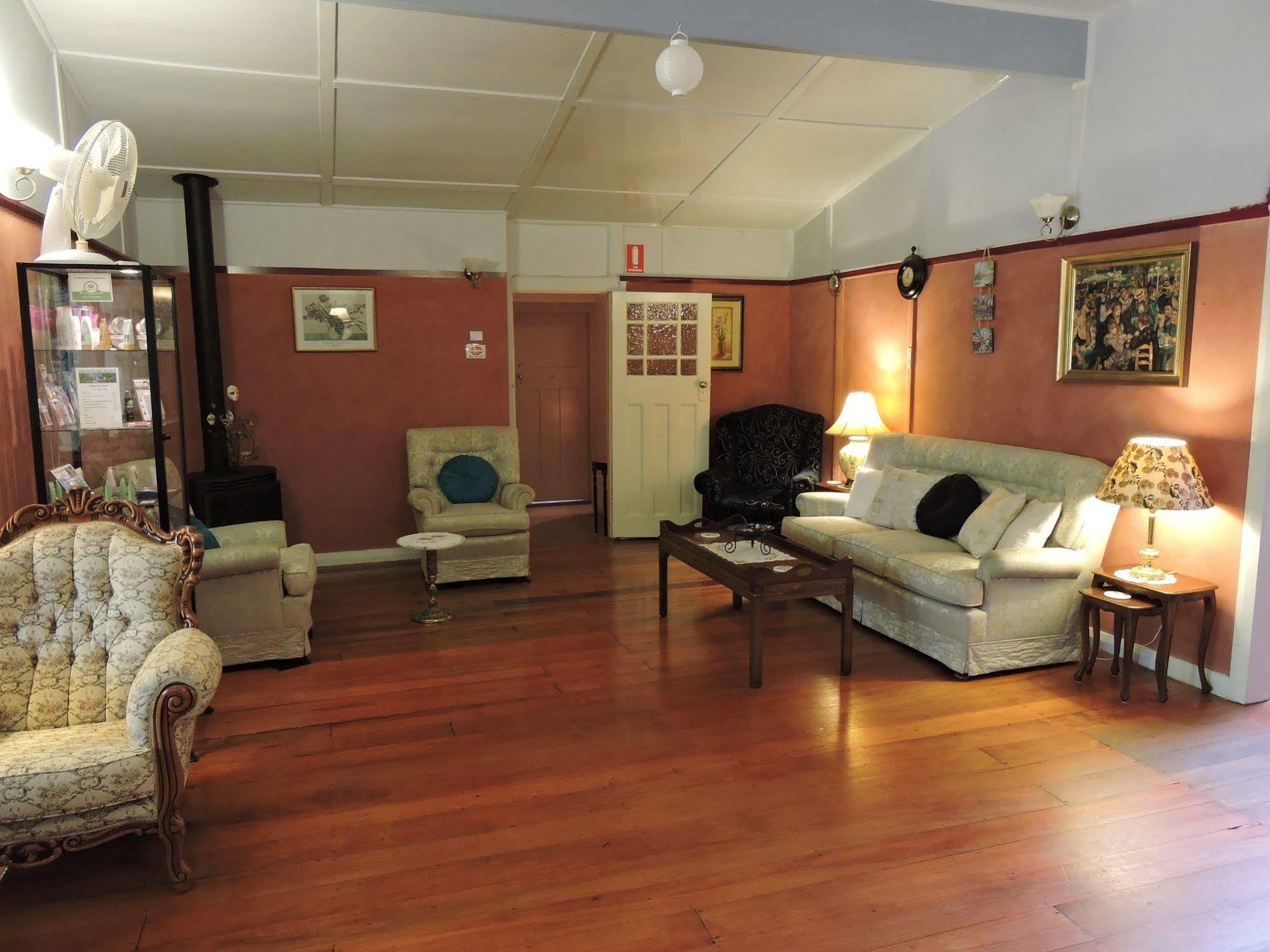 Kubba Roonga Guesthouse - Boutique Luxury Spa Retreat & Gardens - Blue Mountains Blackheath Exteriör bild