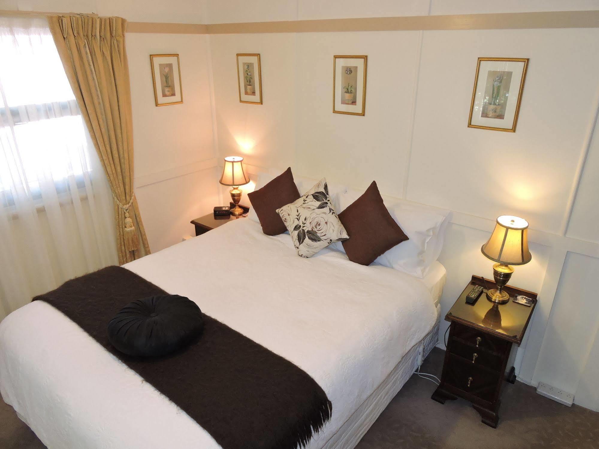 Kubba Roonga Guesthouse - Boutique Luxury Spa Retreat & Gardens - Blue Mountains Blackheath Exteriör bild
