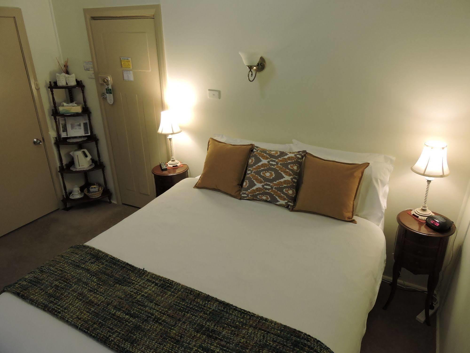 Kubba Roonga Guesthouse - Boutique Luxury Spa Retreat & Gardens - Blue Mountains Blackheath Exteriör bild